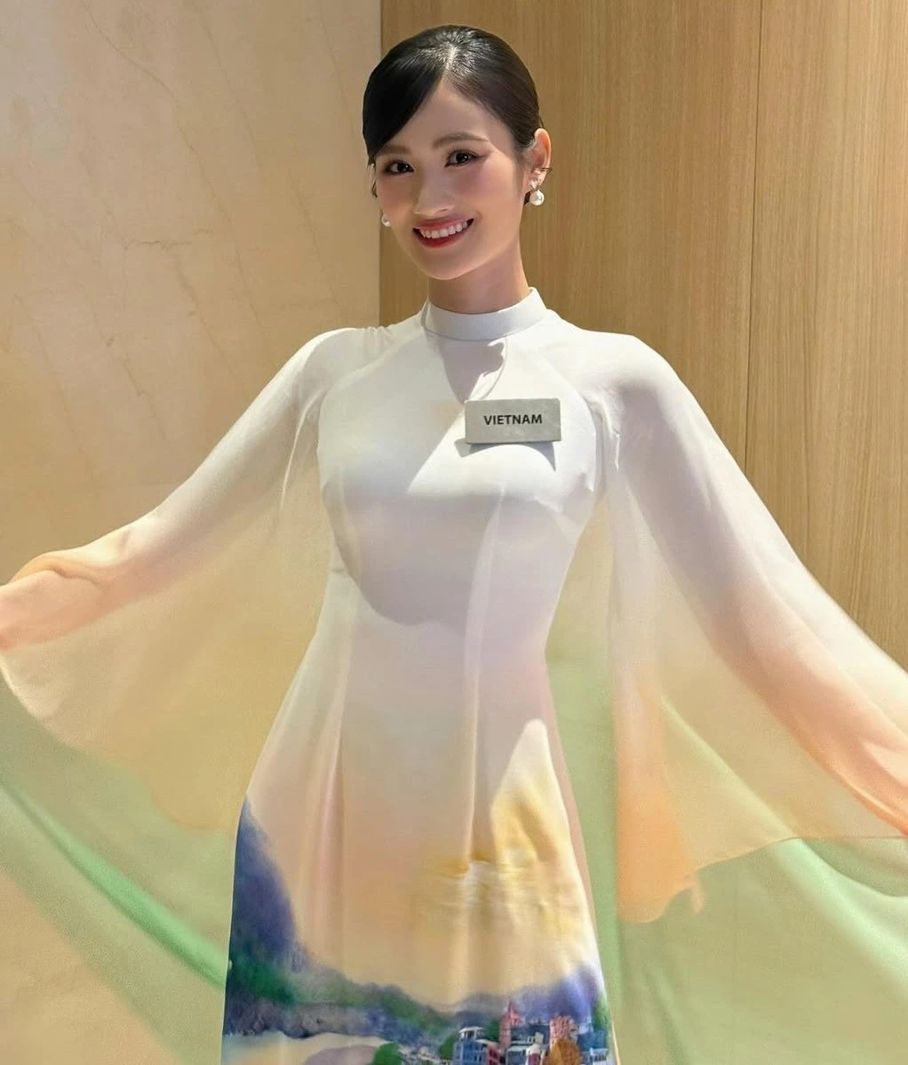 Ý Nhi ghi điểm tuyệt đối, lấn át hào quang Opal, cứu lại thời hoàng kim Sen Vàng - Hình 1