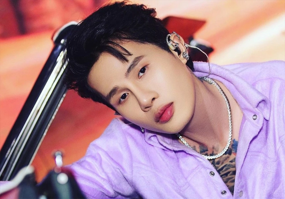 Jack lộ diện hậu ồn ào, tẩy trắng thành công, visual đậm nét bạch nguyệt quang - Hình 5