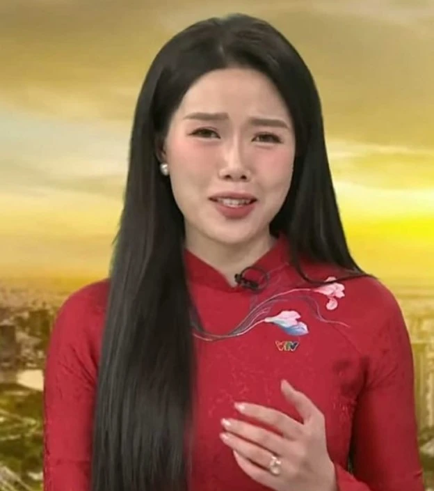 Lễ diễu binh mừng 30/4: 1 nữ MC cướp lời bạn dẫn, VTV bị nói quay tệ - Hình 1