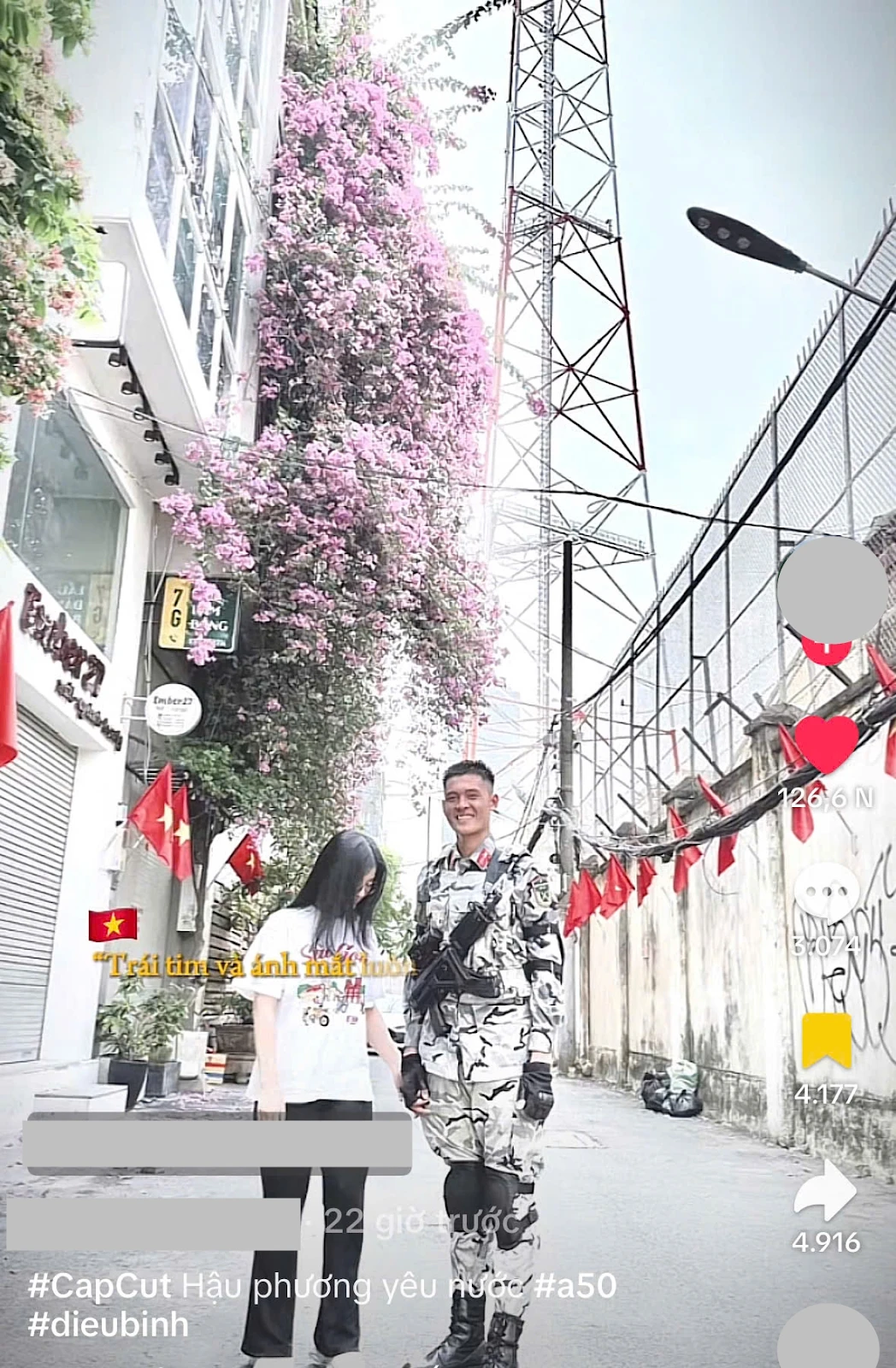 QN Thanh Hiếu Đặc nhiệm 2K5 dọn sạch quá khứ sau clip tặng hoa 17M view là ai? - Hình 2