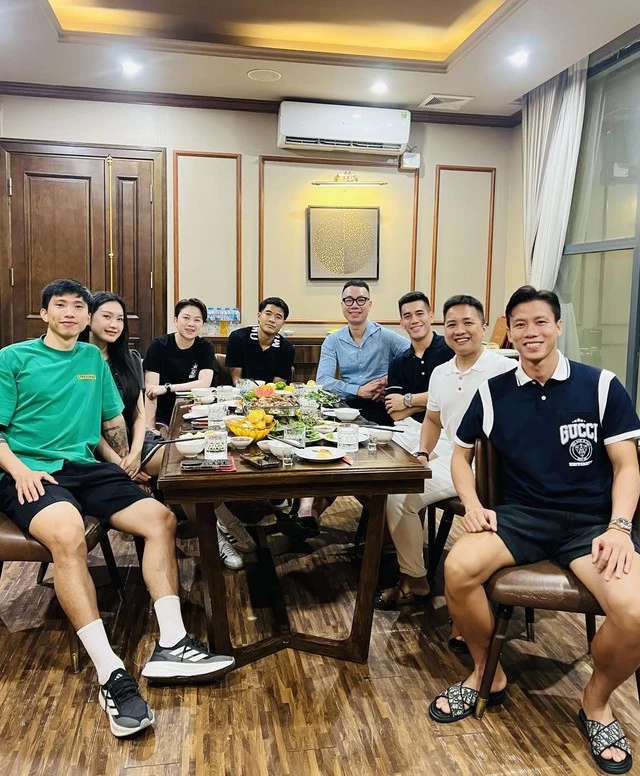 Vợ Văn Hậu xả vai tiểu thư, bật mode chiến bênh chồng bị mỉa, kết câu sốc? - Hình 3