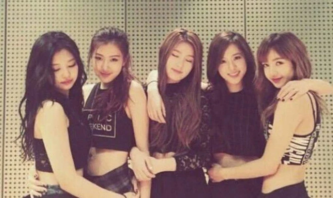 Thành viên hụt Blackpink khóc nức nở vì 1 hành động quá sốc của Lisa - Hình 1