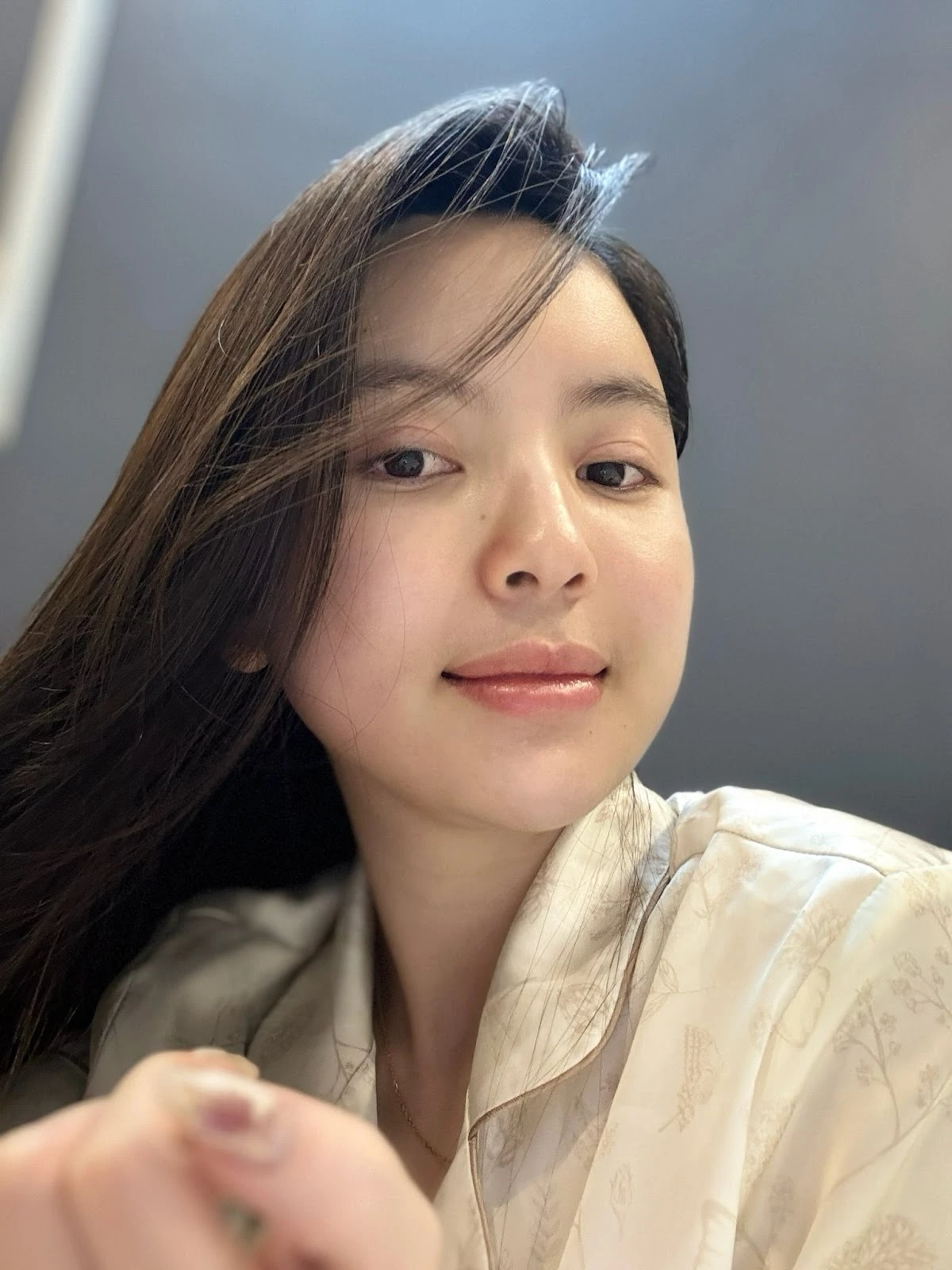 Vợ Quang Hải phẫu thuật thẩm mỹ bị nhầm Hòa Minzy, vợ Văn Hậu khoe đẹp tự nhiên - Hình 7