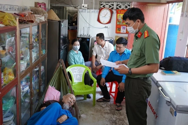 Con trai thầy ông nội khui bí mật bẩn bựa của cha, kết quả xét xử kín sốc? - Hình 4