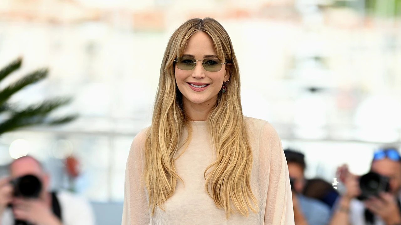 Jennifer Lawrence từng suy sụp sau sinh, muốn làm 1 chuyện điên rồ, khán giả sốc - Hình 3