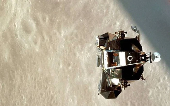 Nasa almost broke apart during a trip to the Moon 55 years ago, shocking reason - Photo 1