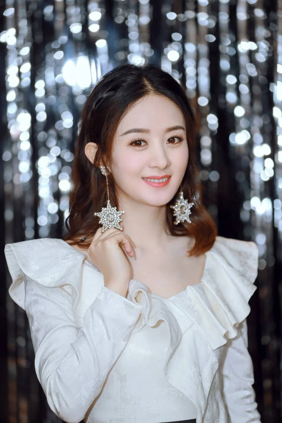 Triệu Lệ Dĩnh được truyền thông chính thống TQ bảo kê giữa lùm xùm tình ái - Hình 3