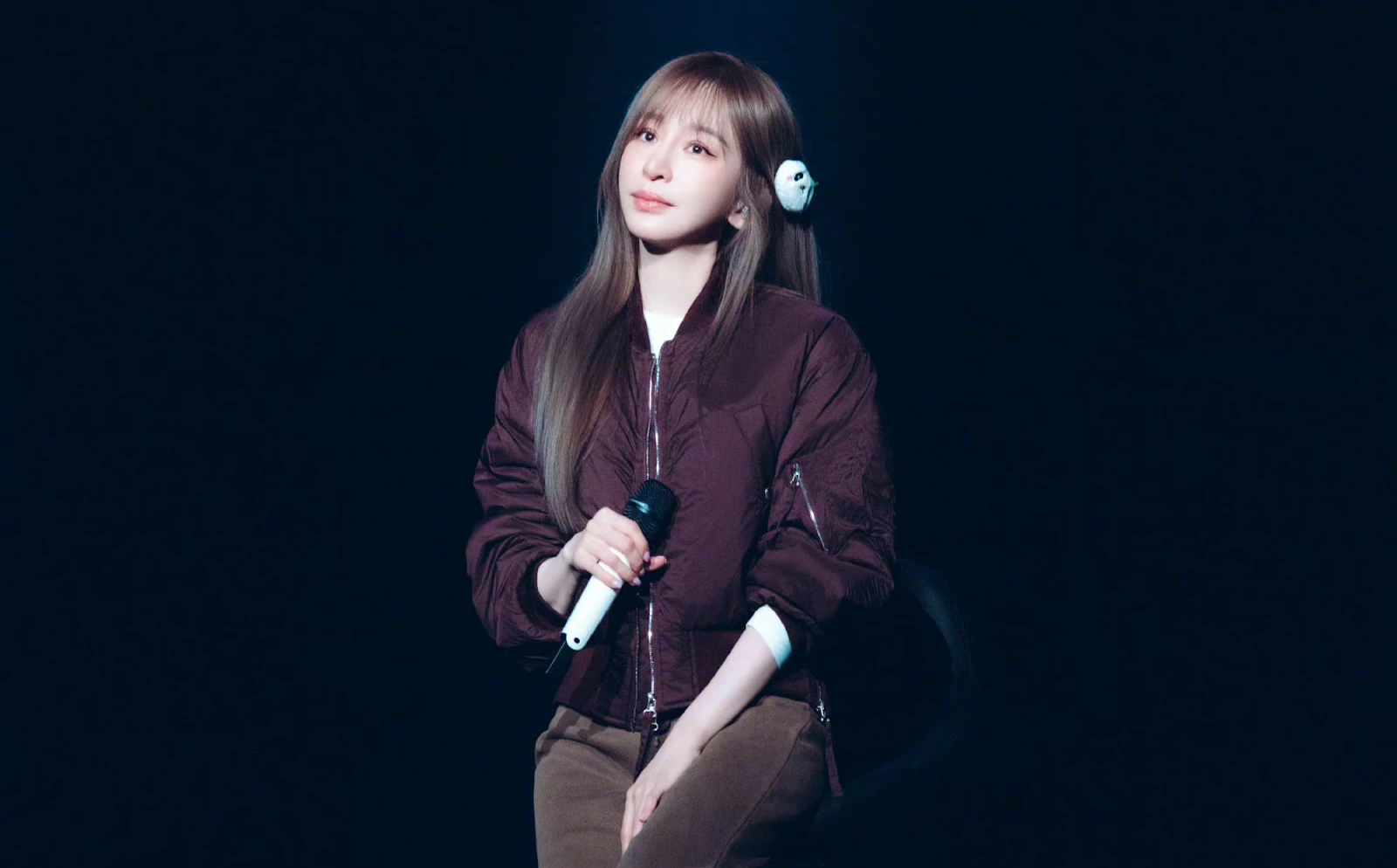 Vương Tâm Lăng Nữ thần thanh xuân làm tổng tài bất chấp đu idol, đỉnh cỡ nào? - Hình 11