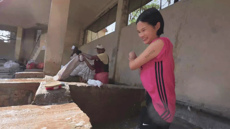 Đi Ấn Độ một mình, cô gái Hàn tự đưa mình vào cảnh cười muốn nội thương - Hình 4