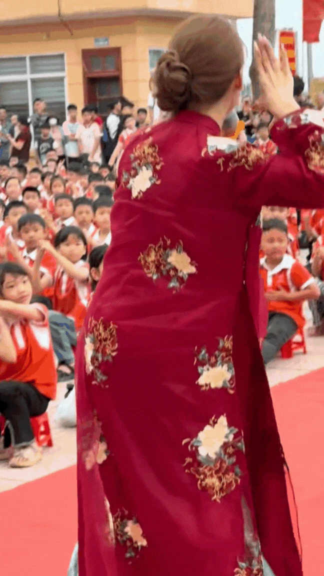 5 MV đạt 200 triệu view nhanh nhất Việt Nam: Hoà Minzy được quốc dân độ vươn lên Top 1, Sơn Tùng xếp sau nhân tố tranh cãi - Hình 3