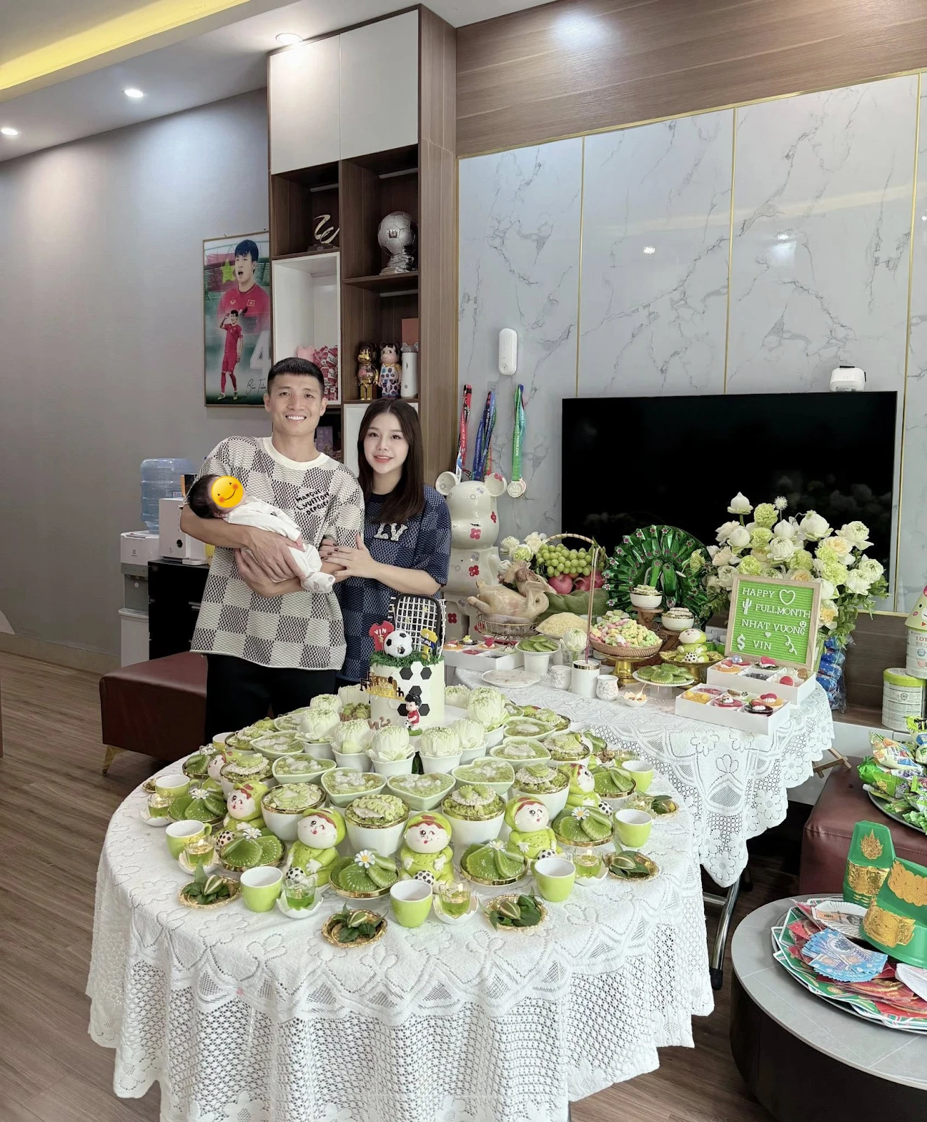 Bùi Tiến Dũng xin vía tỷ phú giàu nhất cho con, sắp về chung nhà Duy Mạnh? - Hình 2