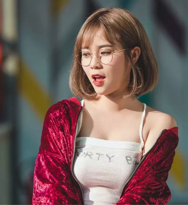 Misthy nữ streamer huông nhất Vbiz, hợp tác với ai người đó toang, trùng hợp? - Hình 1