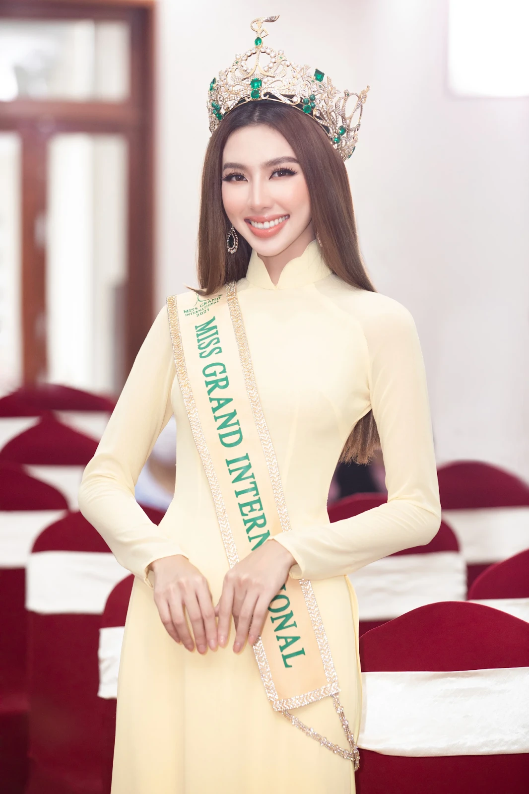 Thùy Tiên từ tuổ.i thơ bị bỏ rơi đến huyền thoại Việt, vướng vòng lao lý vì tham - Hình 1