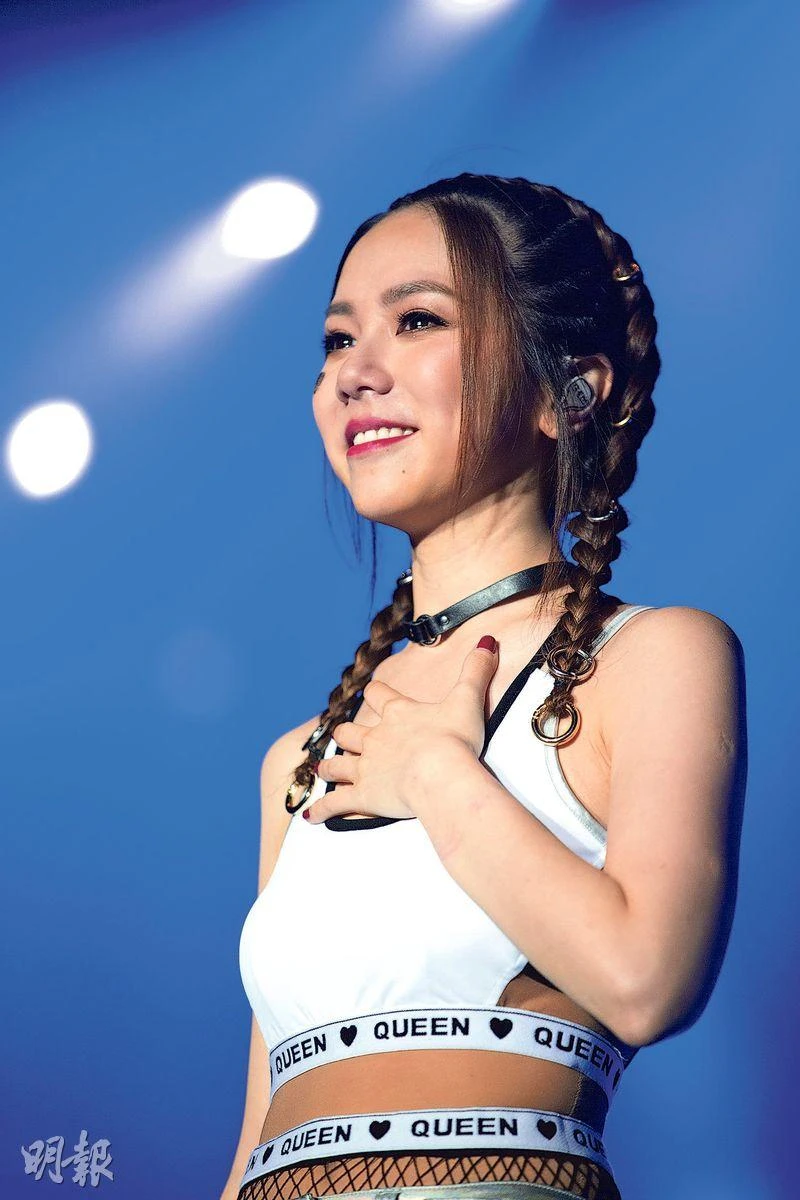 G.E.M 1 mình hạ đo ván BLACKPINK, GRAMMY vinh danh, có gì đáng gờm? - Hình 8