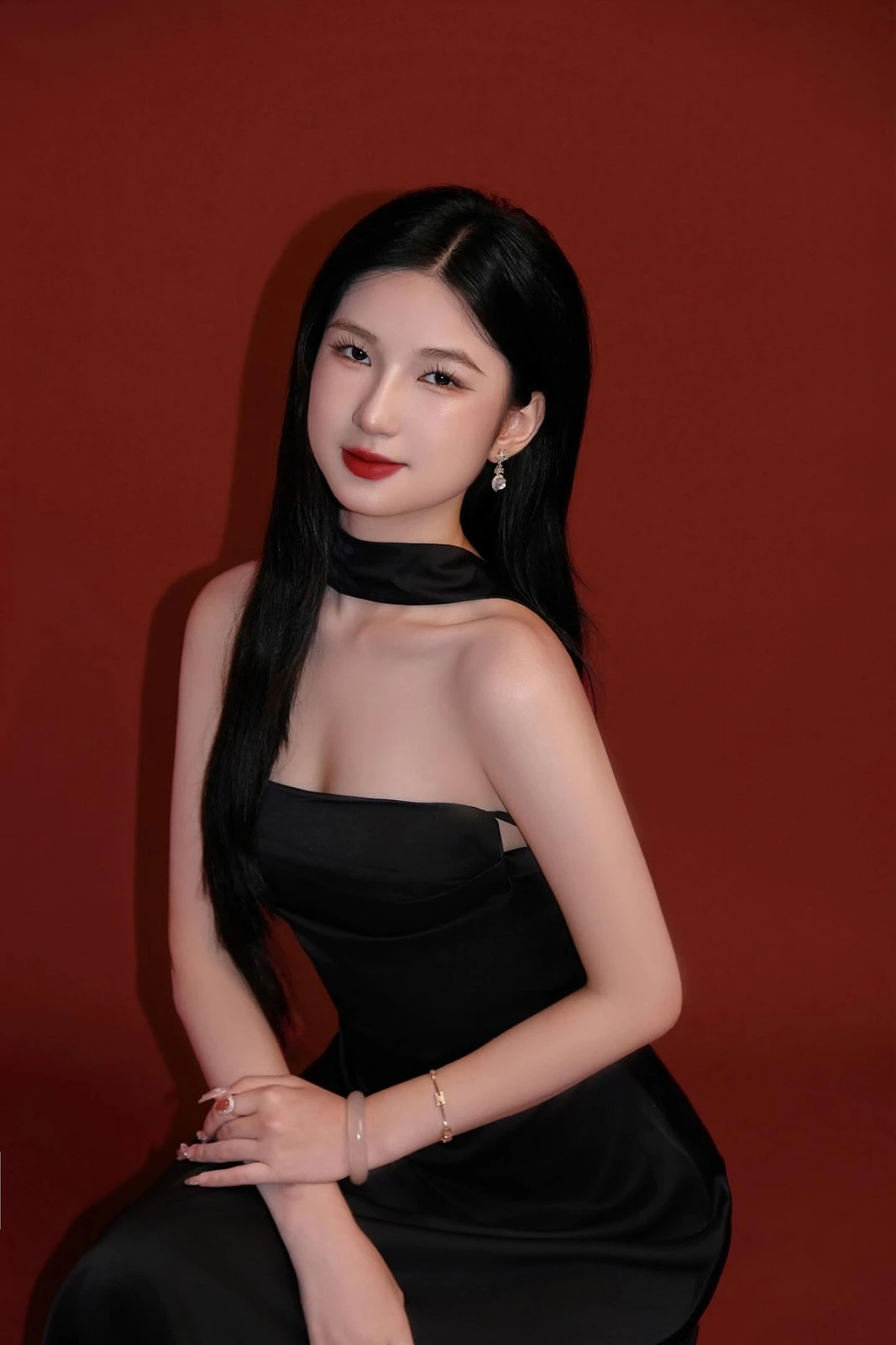 Nàng Mơ bị đào loạt ảnh thời bé, khác xa hiện tại, được Đỗ Mạnh Cường ưu ái? - Hình 4