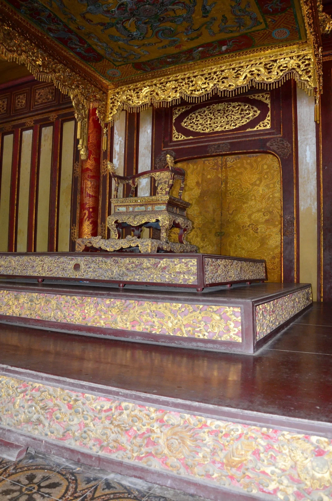 Ngai vàng triều Nguyễn: chiếc duy nhất còn nguyên, Vua Bảo Đại ngồi cuối cùng - Hình 1