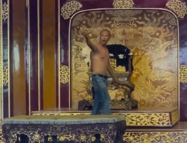 Ngai vàng triều Nguyễn: chiếc duy nhất còn nguyên, Vua Bảo Đại ngồi cuối cùng - Hình 9