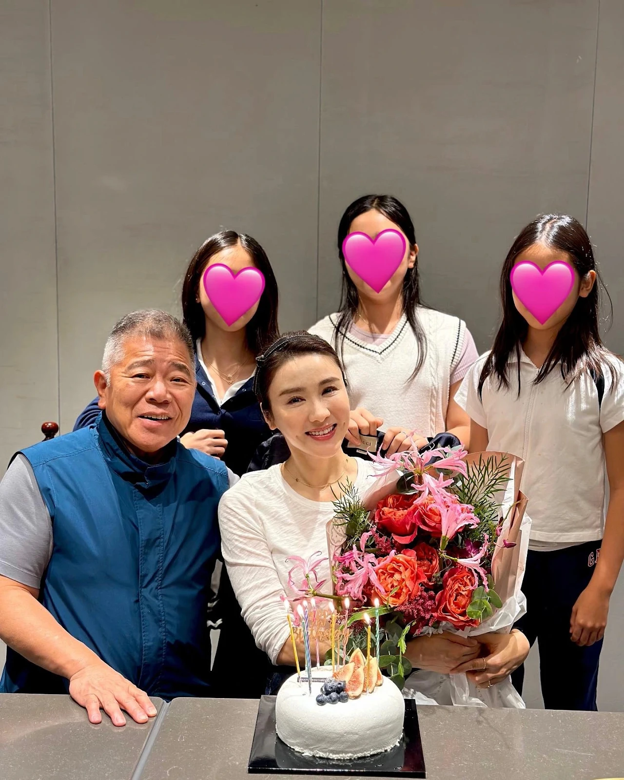 Đệ nhất mỹ nhân nghi yêu Lý Hùng, rời showbiz, lấy tỷ phú khuyết tật là ai? - Hình 8