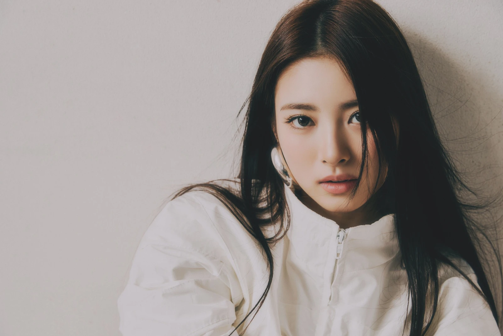 Em gái BLACKPINK điên đảo cõi mạng, lãng phí tài năng, nguy hiểm vì nhầm chủ? - Hình 1