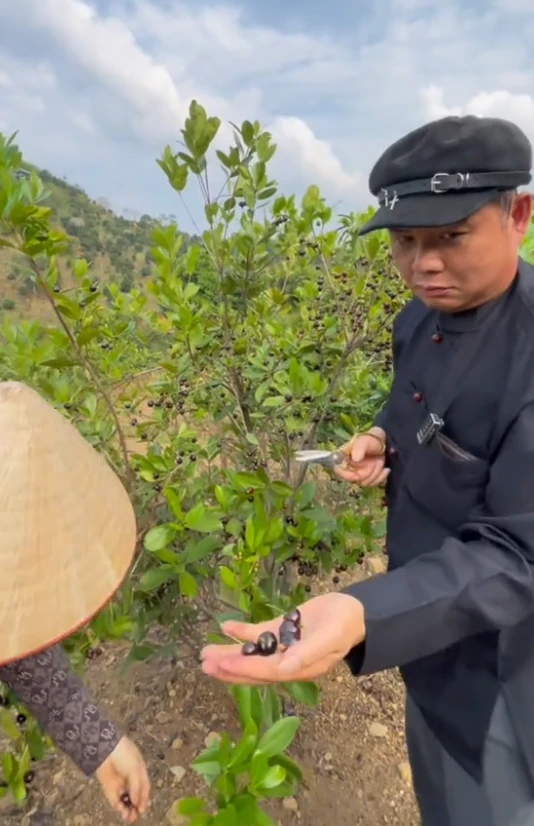 Người tố Sùng Bầu lộ thân thế Giám đốc, đời tư sau vai phản diện bất ngờ hơn - Hình 3