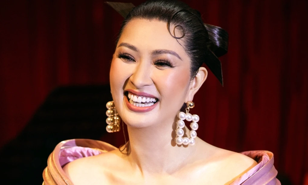 Ca sĩ Nguyễn Hồng Nhung: Quá khứ buồn, 44 tuổi lộ bụng bầu gần đẻ vẫn đi hát - Hình 8