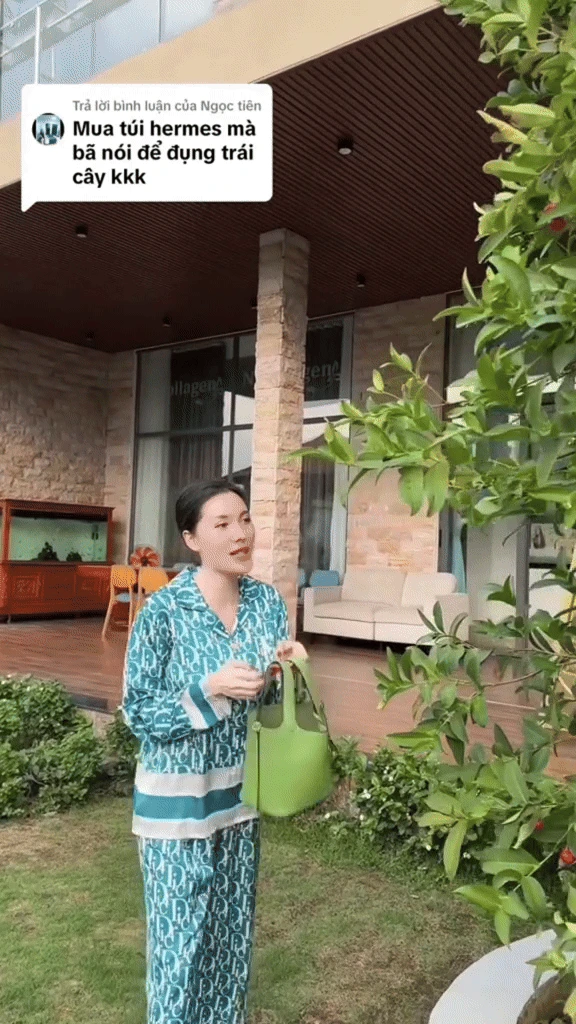 Phú bà Ngân Collagen và núi đồ hiệu lạ lắm: Toàn Hermès, Dior... mà nhìn kiểu gì cũng thấy dại - Hình 21