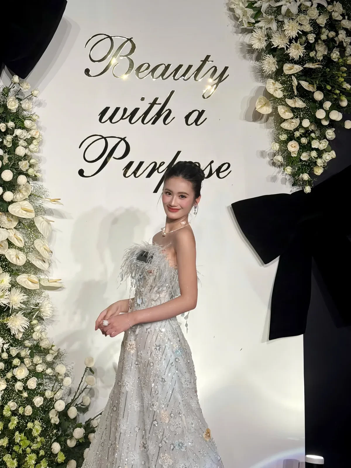 Ý Nhi ẵm 2 giải quan trọng, liền được Miss World phong danh hiệu mới - Hình 1