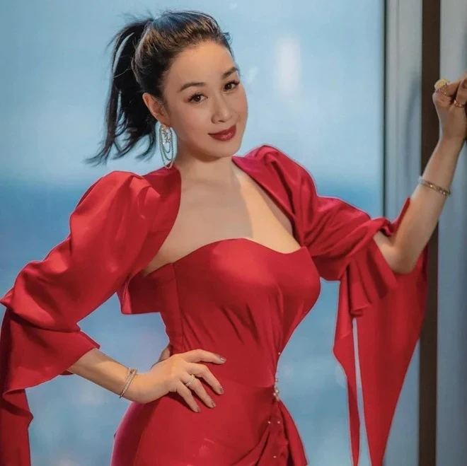 Chung Lệ Đề: Mỹ nhân Việt bị Quách Phú Thành bỏ, giờ viên mãn bên chồng thứ 3? - Hình 10