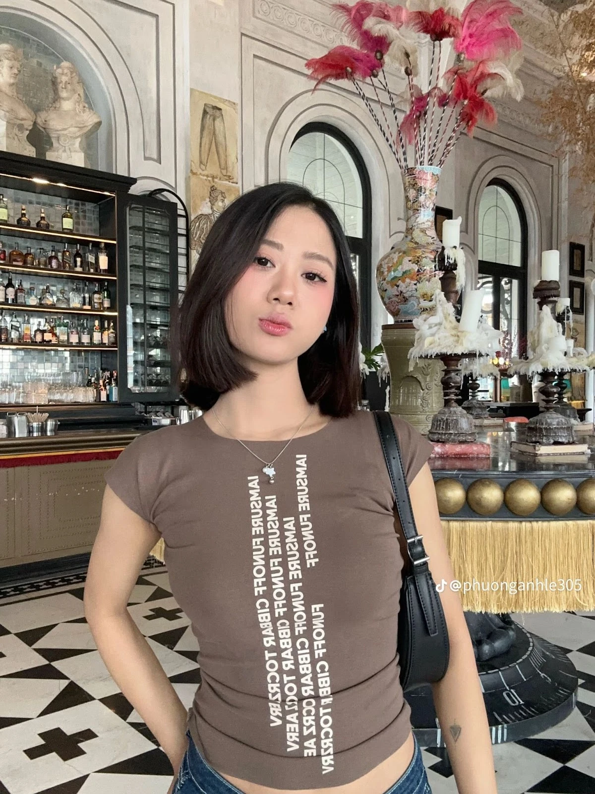 Phanh Nè vực dậy sau ồn ào Chưa biết, về chung nhà Hùng Didu, nghi có tin vui? - Hình 2