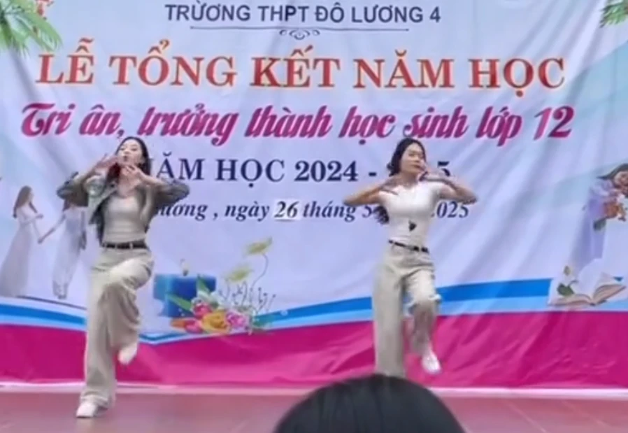 2 nữ sinh vượt quy chuẩn xã hội, mặc đồ ôm sát nhảy 1 kiểu khiến MXH bức xúc? - Hình 5