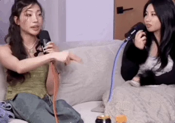 IU bị tình tin đồn TOP kiếm chuyện, tố bán hoa, đời tư hỗn loạn như Jennie? - Hình 1