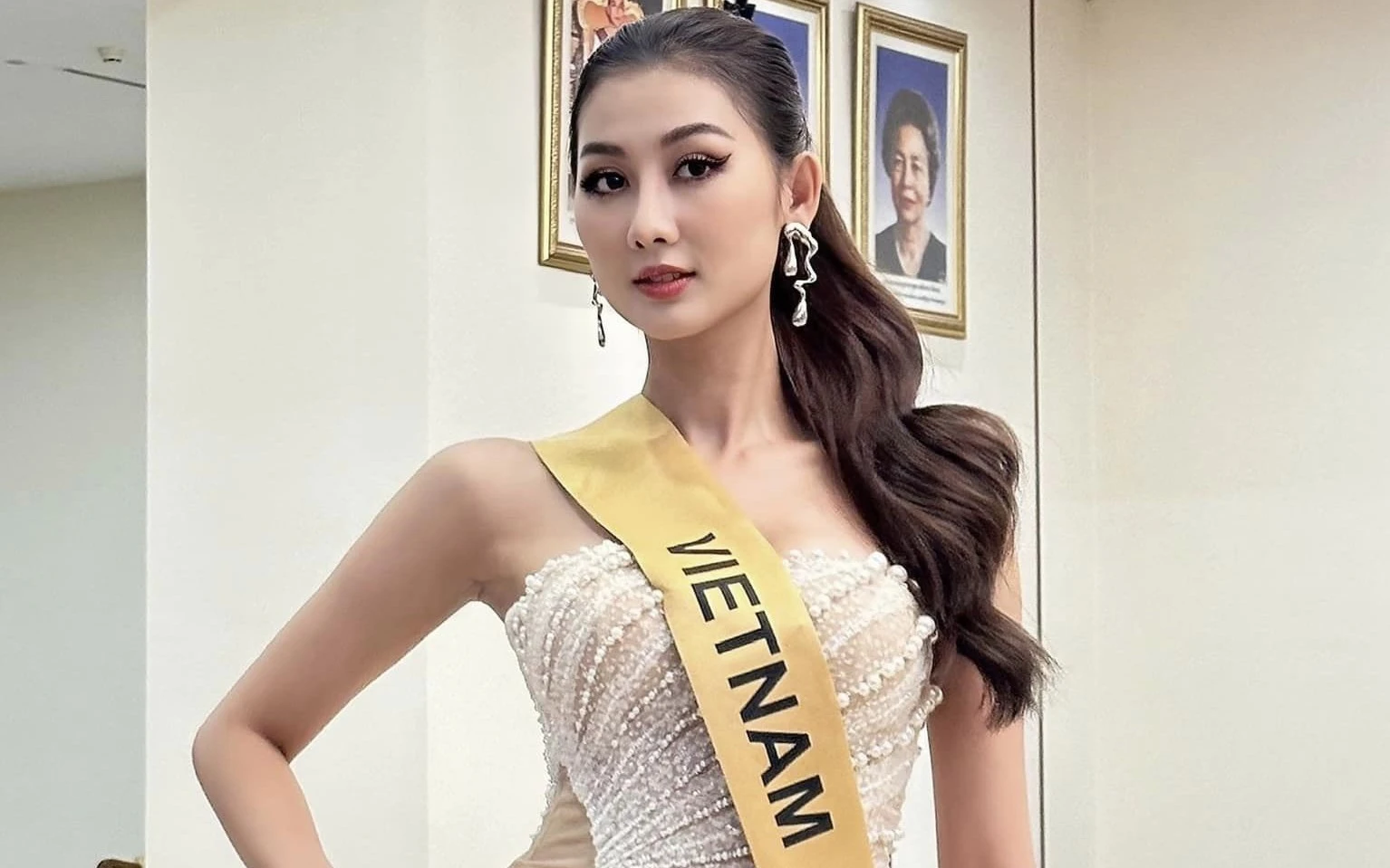Quế Anh bị réo tên vào ồn ào bỏ Crown MGI, vía thế nào mà ai cũng muốn né? - Hình 7