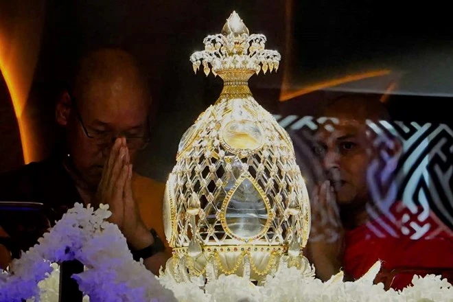 Chiêm bái Xá lợi Đức Phật: cảnh tượng phật tử đổ xô gây sốt, bảo tháp có gì? - Hình 5