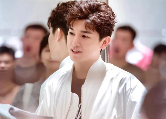 Sư Thành Sơn Hải lên sóng đã hot, nam chính ồn ào bủa vây vẫn không bị cấm sóng? - Hình 5