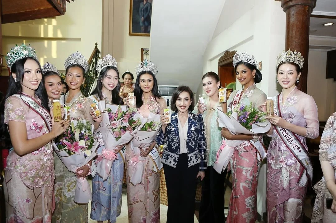 Thanh Thủy ghi điểm ở Indonesia, đọ sắc với 3 nàng hậu quốc tế, visual hơn hẳn? - Hình 4