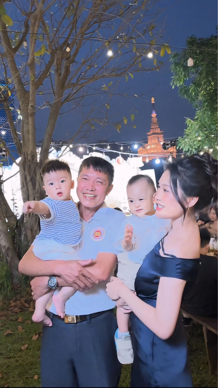 Vợ Văn Hậu nghi né tà Chu Thanh Huyền, chung khung hình biểu cảm sượng trân? - Hình 6
