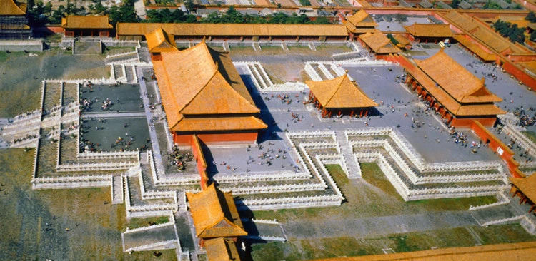 Tử Cấm Thành 24 triều vua không có nổi bóng cây, sự thật phía sau gây bất ngờ? - Hình 2