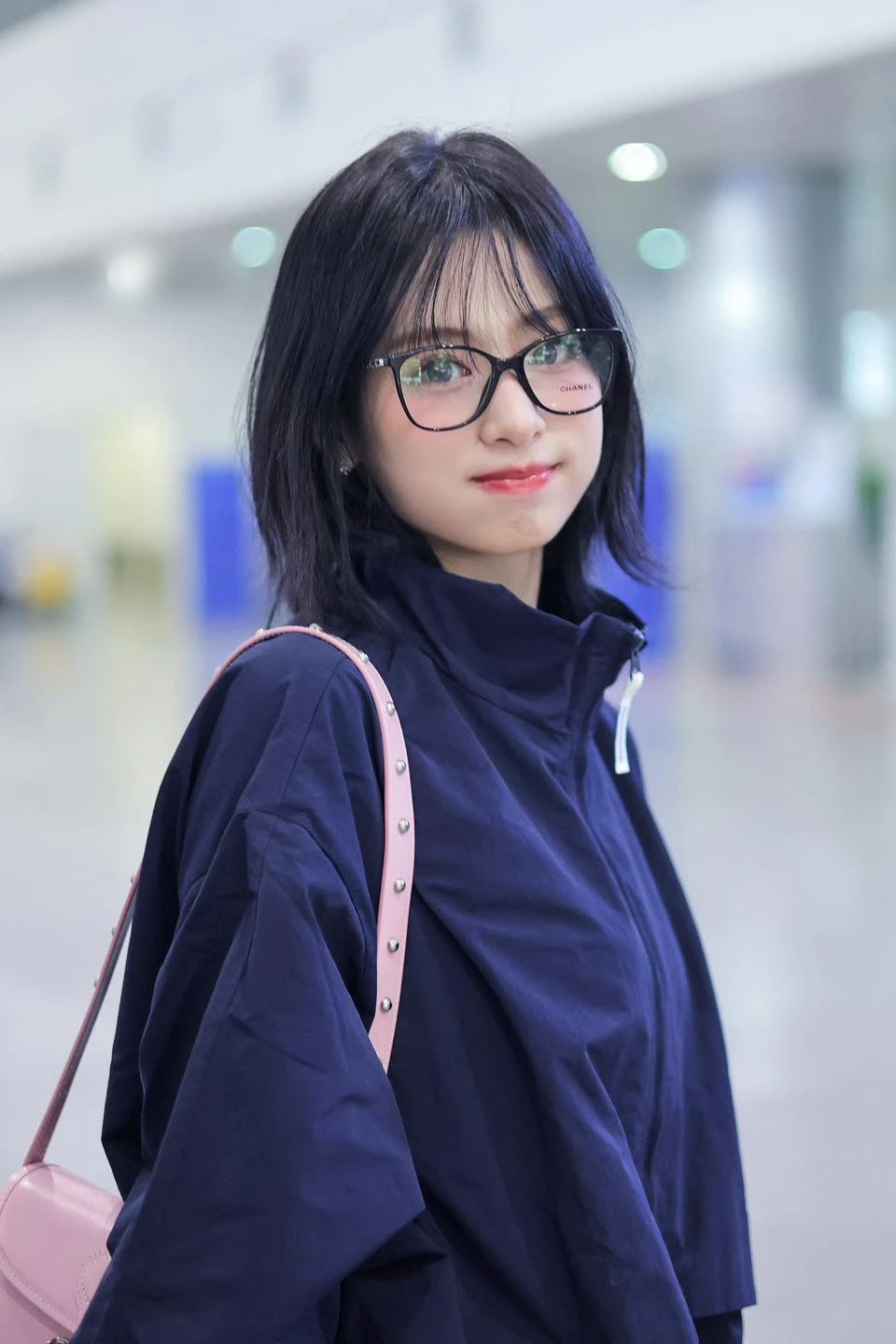 BABYMONSTER đến TP.HCM, outfit chấn động nhưng không ai đón, Ahyeon gây bất ngờ? - Hình 5