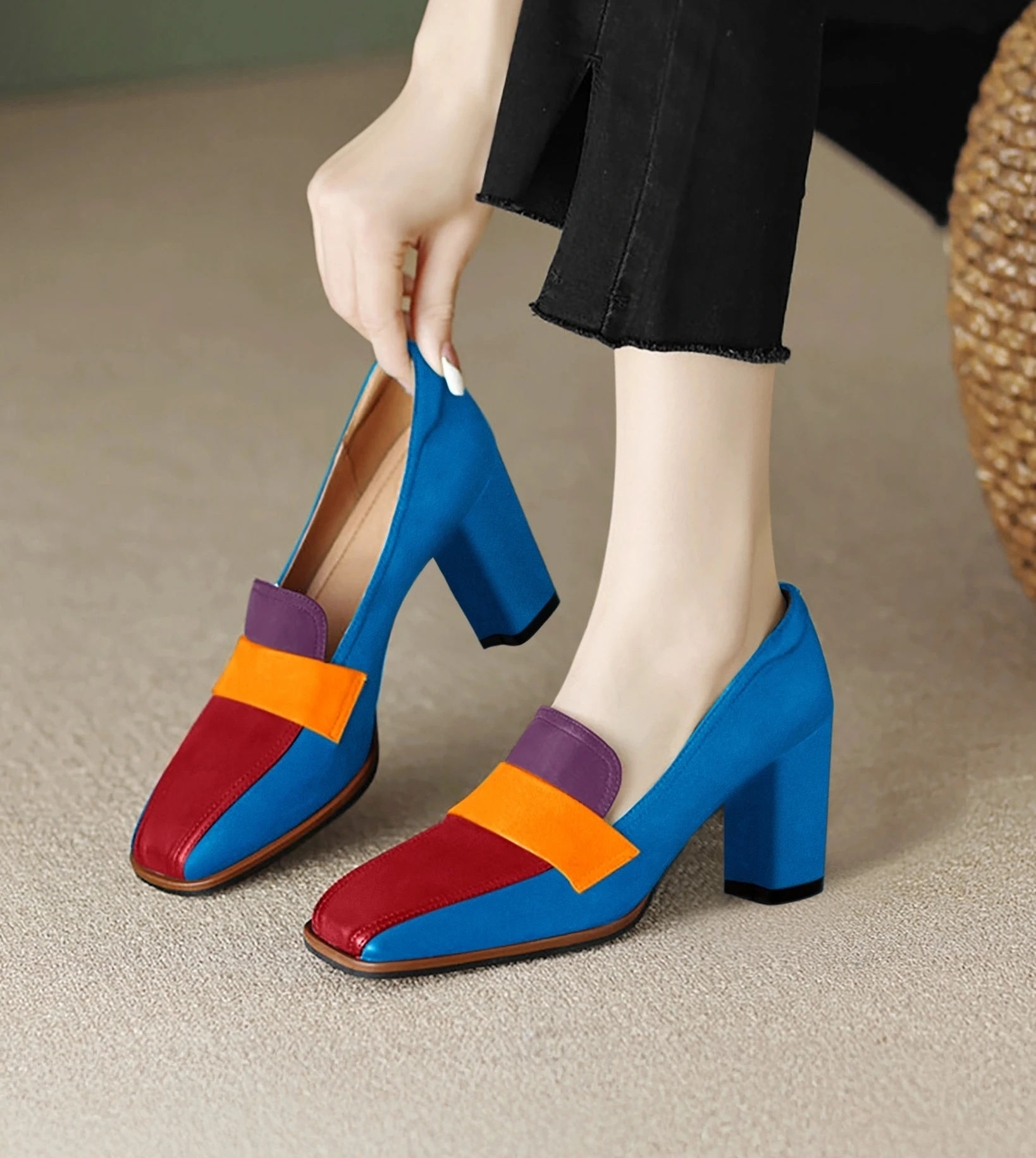 Cháy phố hè với xăng đan, giày dép da đa sắc - Hình 6