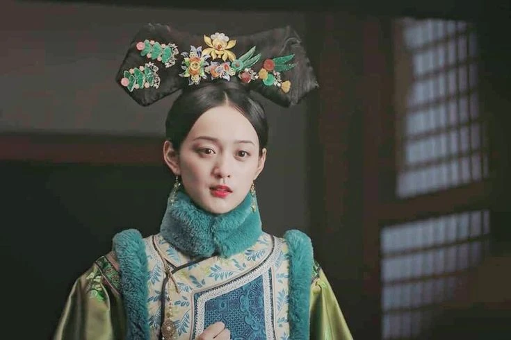 Hà Hoằng San: từng bị chèn ép ở Cbiz, lên đời nhờ Châu Tấn, U40 vẫn như thiếu nữ - Hình 9