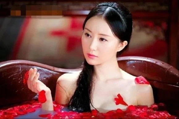 Thái giám phục vụ phi tần tắm, tưởng việc nhẹ lương cao, vào làm mới vỡ mộng - Hình 5