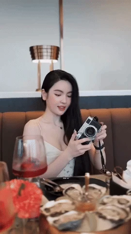 Vợ Quang Hải bị dí ra tòa tới cùng, vẫn khoe siêu xe, hốt bạc ào ào đáp trả sốc? - Hình 5