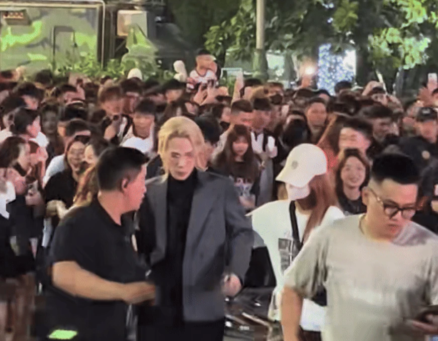 Jack ngoại lệ Vbiz, nuôi tóc dài tái xuất đè bẹp drama, fan phá rào đuổi theo? - Hình 2