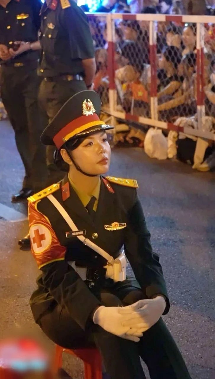 Trung úy CĐM ụp crown vươn tầm quốc tế, giống hệt Quang Hùng, phản ứng bất ngờ - Hình 5