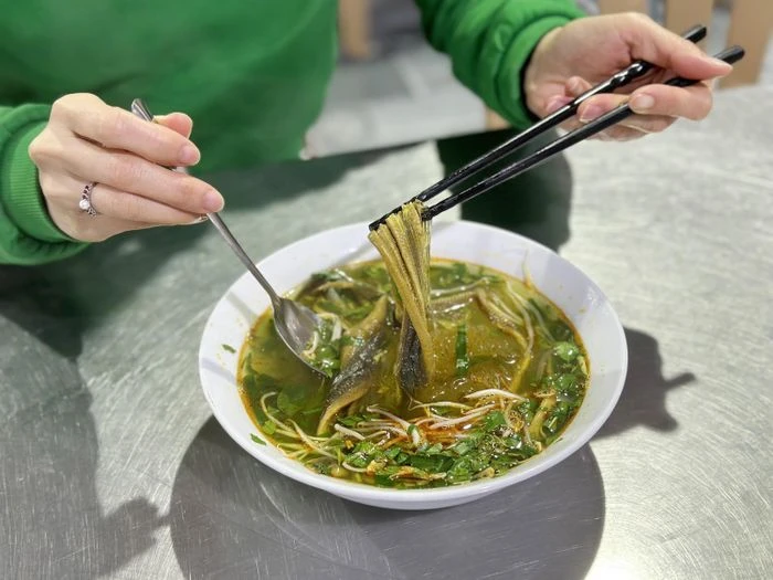 3 không khi ăn miến - Hình 1