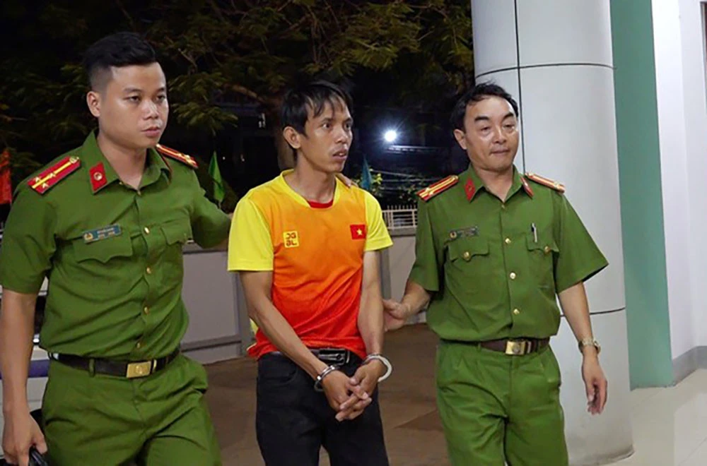 Cha mẹ ly hôn và số phận bi thương của những đứa trẻ - Hình 2