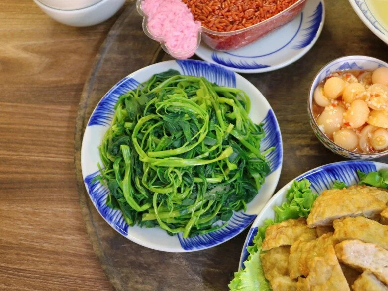 Hôm nay nấu gì: Cơm chiều chuẩn mùa hè, đơn giản mà ngon - Hình 5