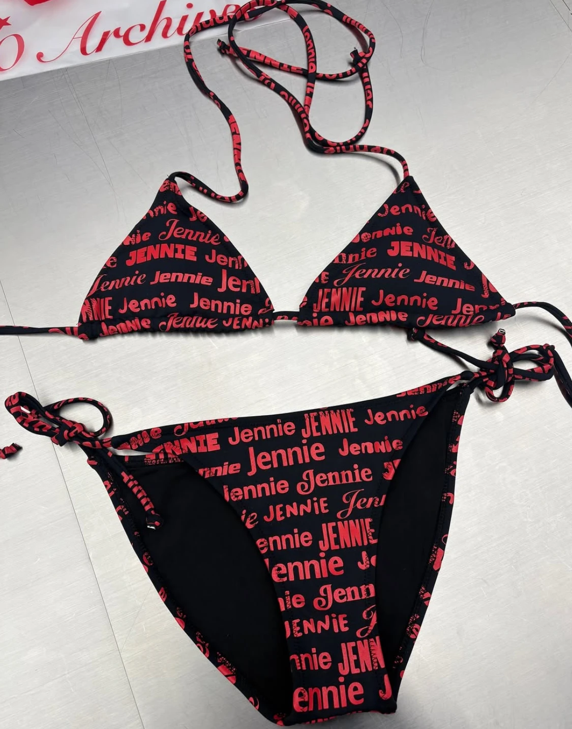 Thời tiết lúc này không thể nóng bằng Jennie khoe ảnh bikini: 1 chi tiết độc quyền không ai có được - Hình 2