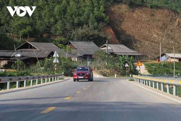 Tuyến đường xuyên rừng kết nối du lịch Ba Bể, Bắc Kạn - Hình 2
