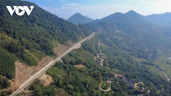 Tuyến đường xuyên rừng kết nối du lịch Ba Bể, Bắc Kạn - Hình 13